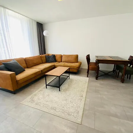 Apartment Sehr Schoenes Haus Mit Terasse Naehe Duesseldorf *