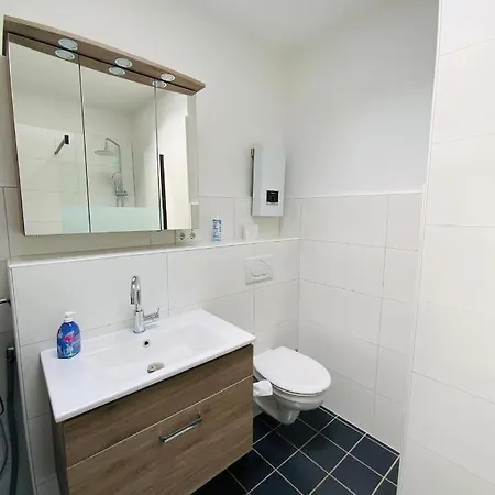 Apartment Sehr Schoenes Haus Mit Terasse Naehe Duesseldorf
