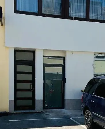 Sehr Schoenes Haus Mit Terasse Naehe Duesseldorf Appartement Krefeld