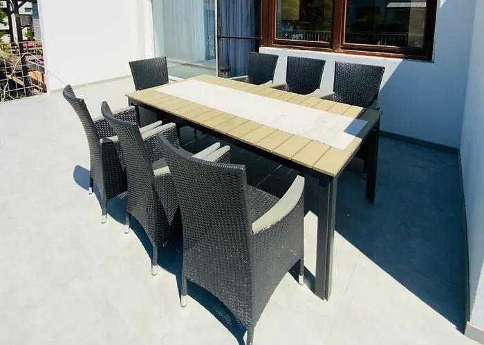 Sehr Schoenes Haus Mit Terasse Naehe Duesseldorf * Krefeld